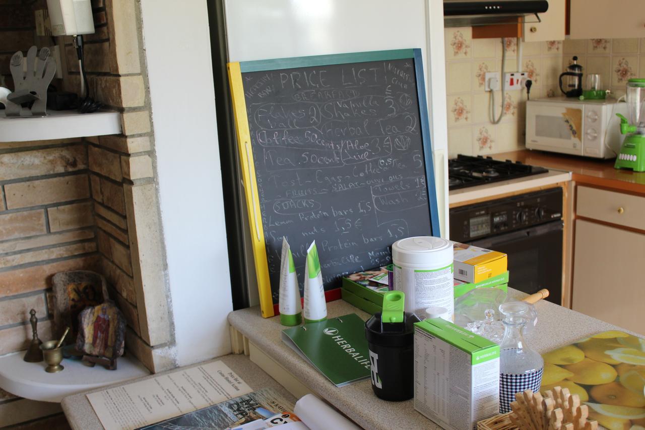 Costas Hostel Action Tseri Экстерьер фото