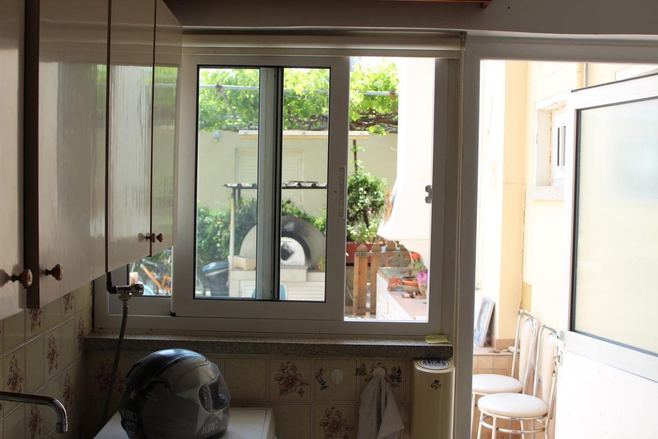 Costas Hostel Action Tseri Экстерьер фото