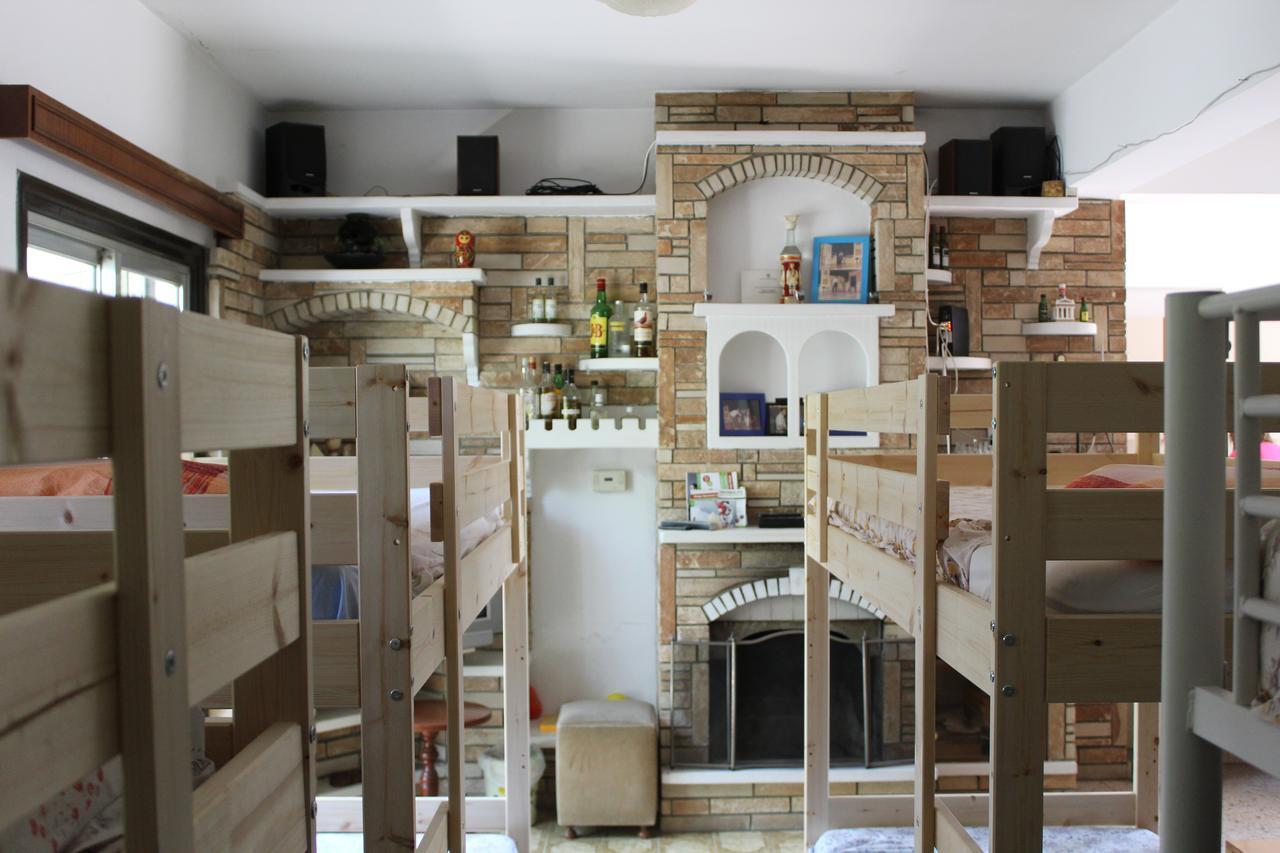 Costas Hostel Action Tseri Экстерьер фото