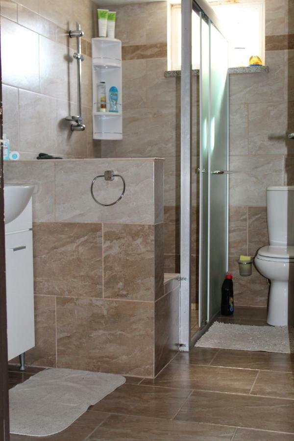 Costas Hostel Action Tseri Экстерьер фото